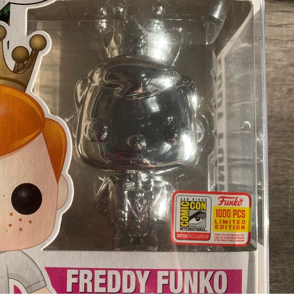 Freddy Funko silver chrome - Picture 8 of 8